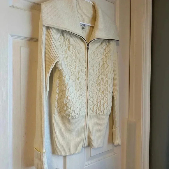Cache Sz M Women’s Ivory Lux Puckered Full-Zip Preppy Cardigan Sweater Jacket - Picture 3 of 5
